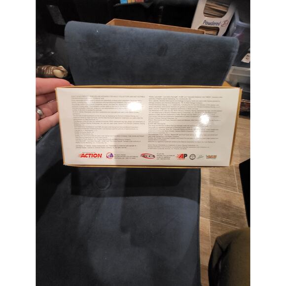 Action Race Fans 1:24 24kt Gold Bobby Labonte #18 1 in 2000 Grand Prix Car - Picture 3 of 4